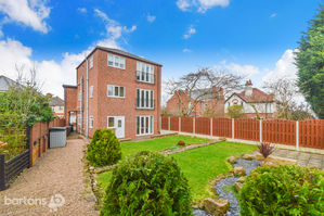 Photo 11- click for photo gallery